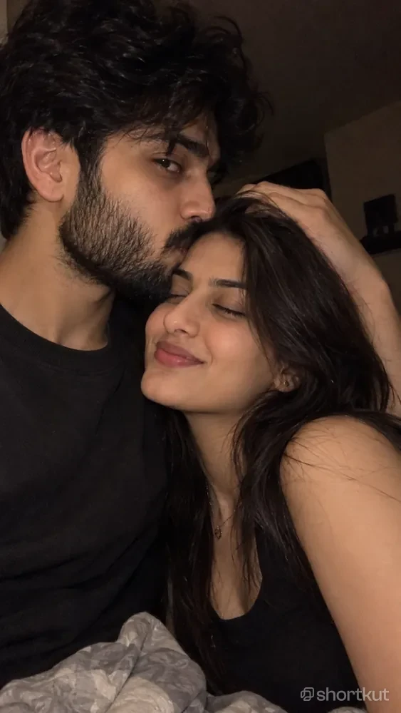 Romantic Couple Photo Prompt for ChatGPT